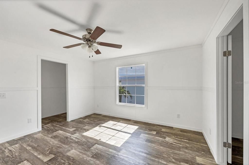 For Sale: $179,000 (3 beds, 2 baths, 1284 Square Feet)