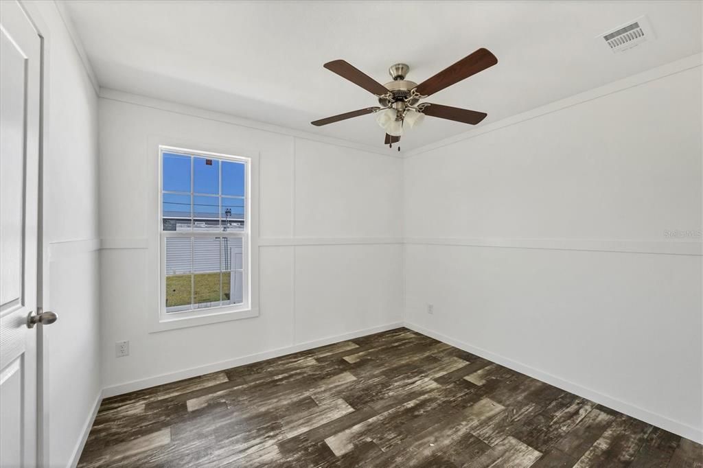 For Sale: $179,000 (3 beds, 2 baths, 1284 Square Feet)