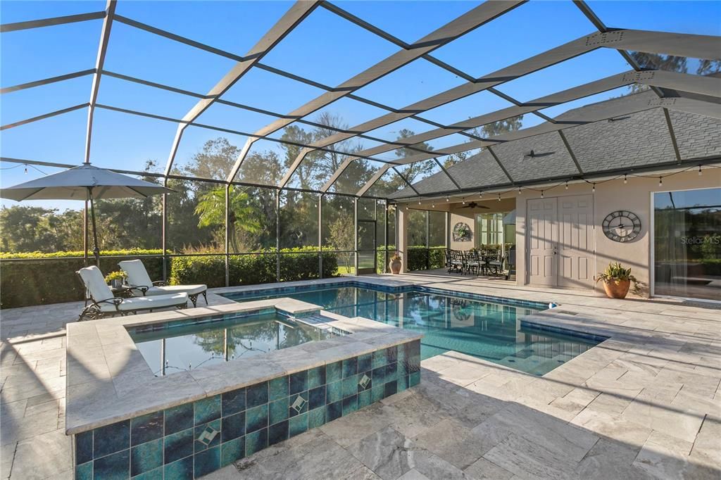 Под контрактом: $1,100,000 (4 спален, 3 ванн, 3712 Квадратных фут)