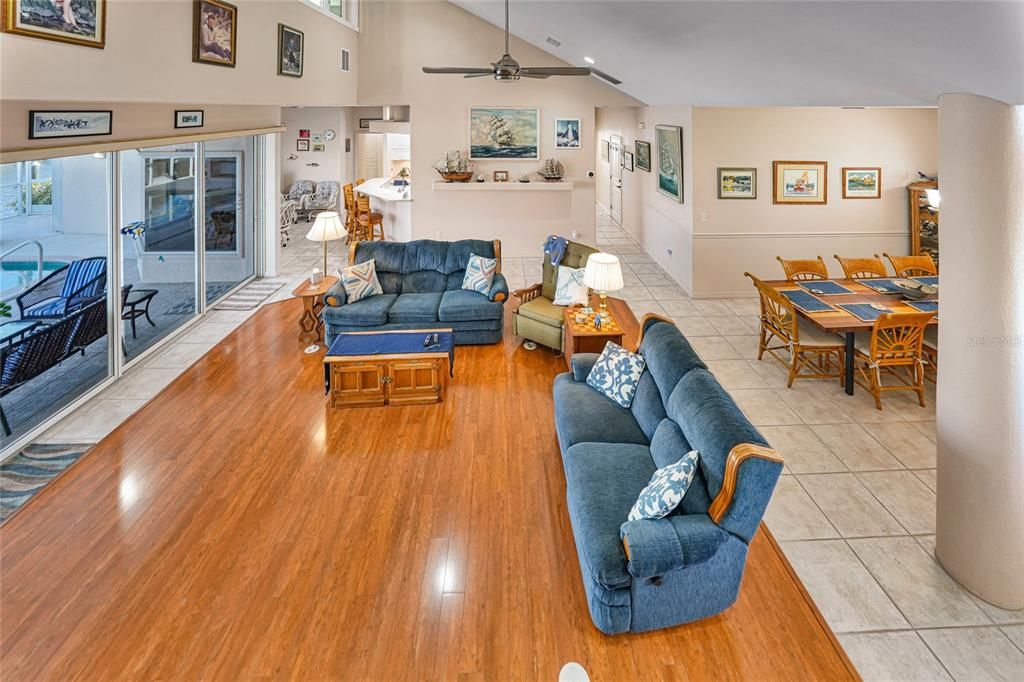 待售: $995,000 (4 贝兹, 3 浴室, 2872 平方英尺)