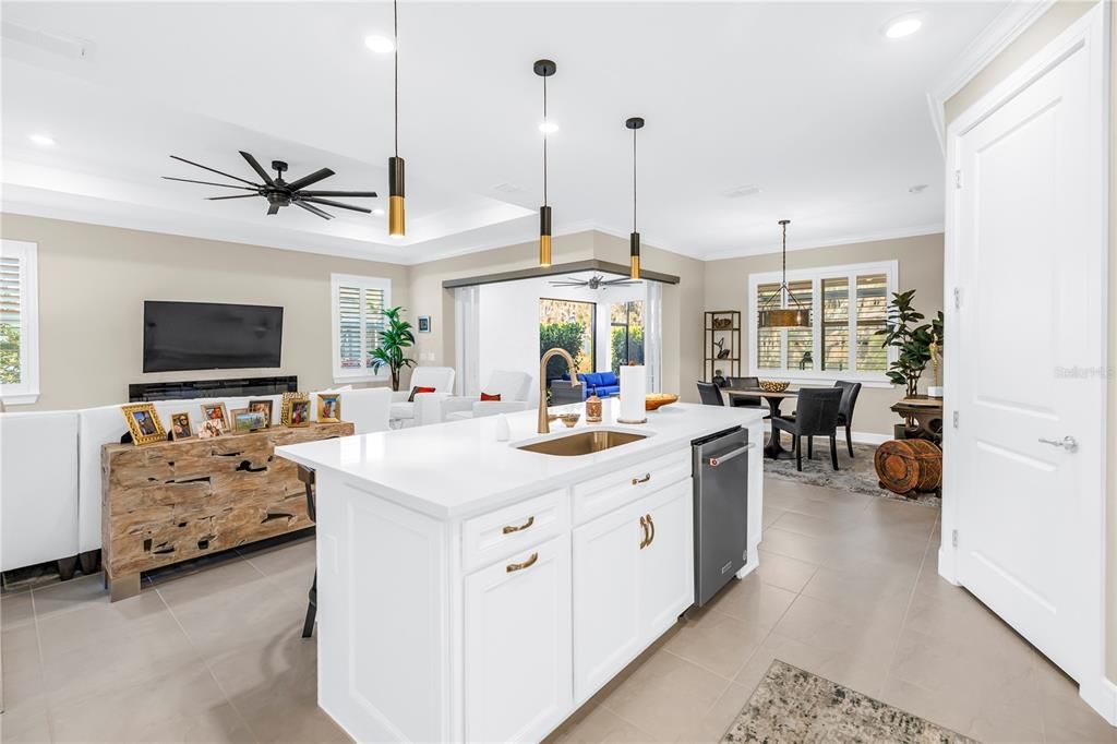 На продажу: $769,000 (3 спален, 3 ванн, 2122 Квадратных фут)