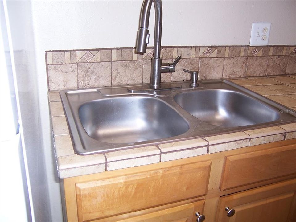 For Rent: $1,505 (2 beds, 2 baths, 828 Square Feet)