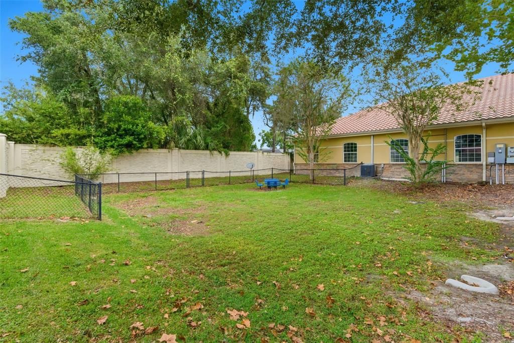 На продажу: $100,080 (0 спален, 0 ванн, 5004 Квадратных фут)