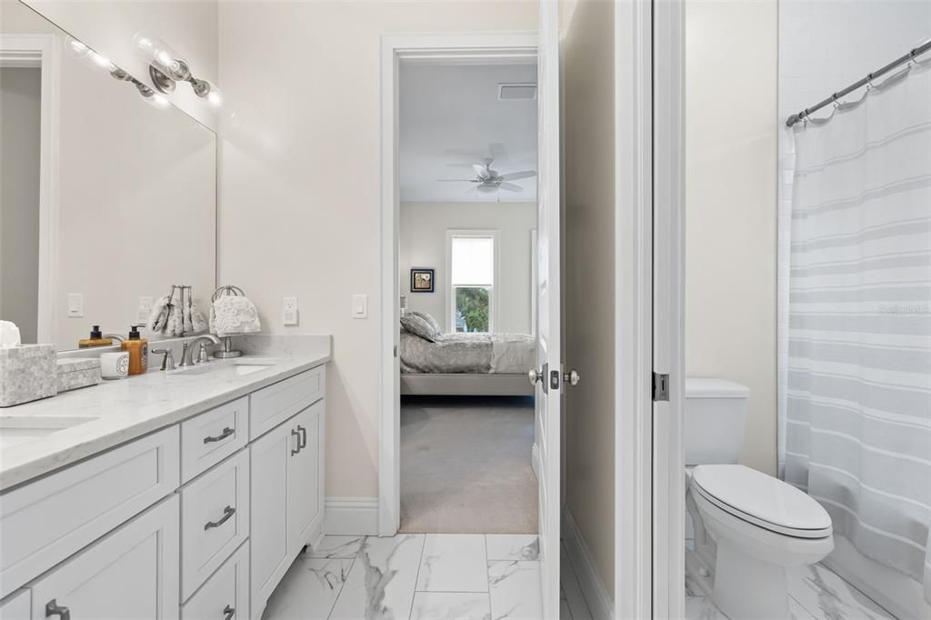 For Sale: $2,700,000 (5 beds, 3 baths, 3652 Square Feet)