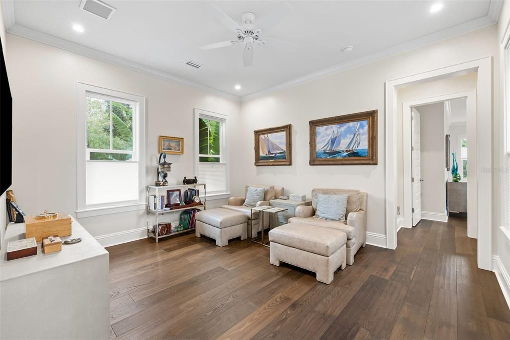 For Sale: $2,700,000 (5 beds, 3 baths, 3652 Square Feet)