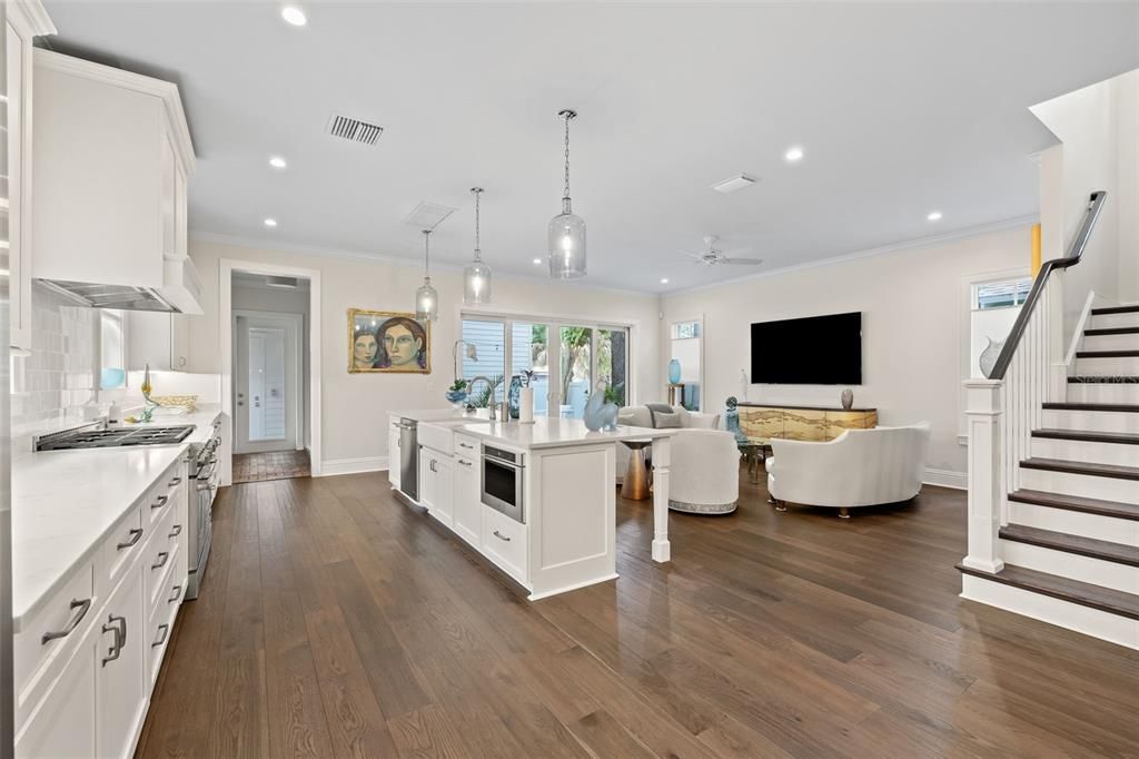 For Sale: $2,700,000 (5 beds, 3 baths, 3652 Square Feet)