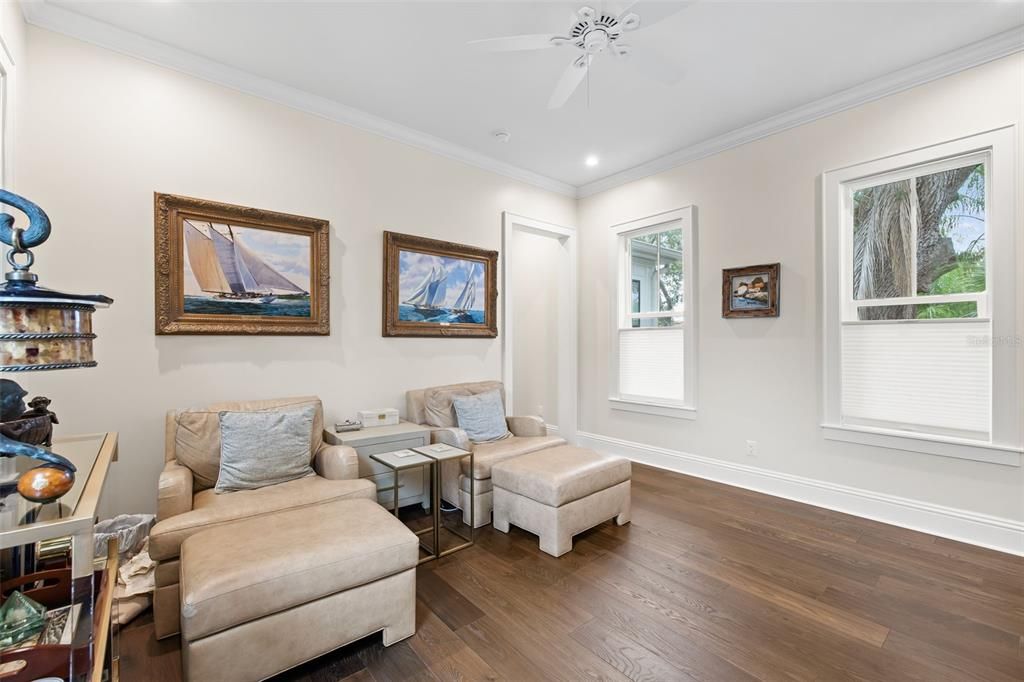 For Sale: $2,700,000 (5 beds, 3 baths, 3652 Square Feet)