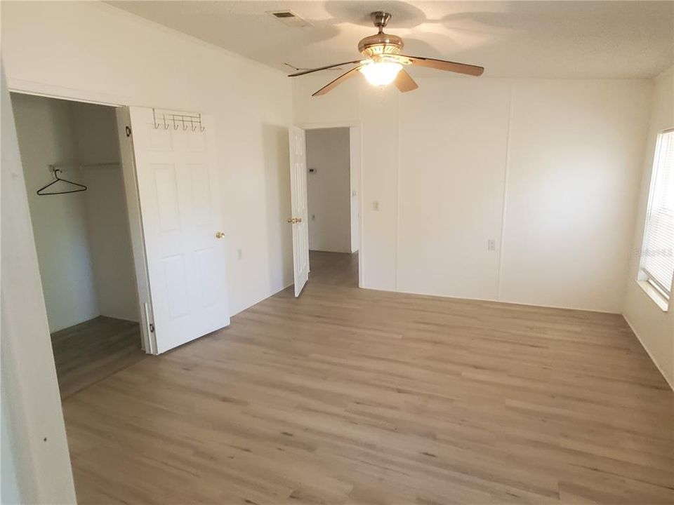 待售: $269,000 (3 贝兹, 2 浴室, 1932 平方英尺)