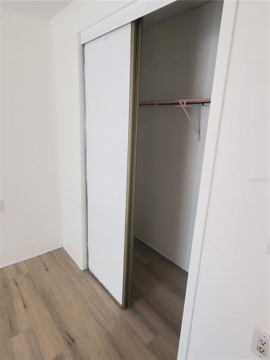 待售: $269,000 (3 贝兹, 2 浴室, 1932 平方英尺)