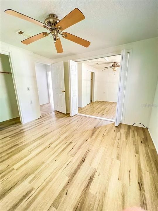 待售: $269,000 (3 贝兹, 2 浴室, 1932 平方英尺)