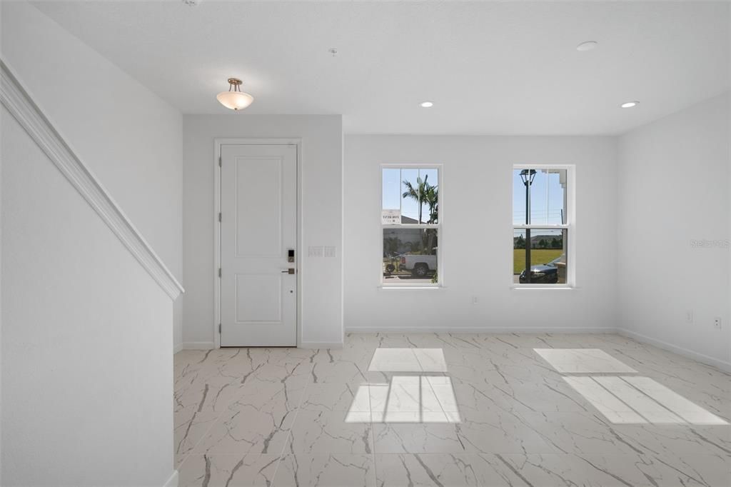 出租: $2,450 (3 贝兹, 2 浴室, 1894 平方英尺)