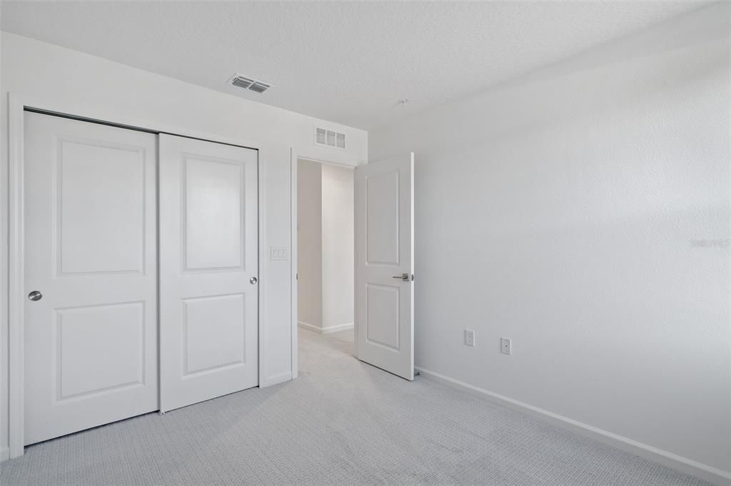 出租: $2,450 (3 贝兹, 2 浴室, 1894 平方英尺)