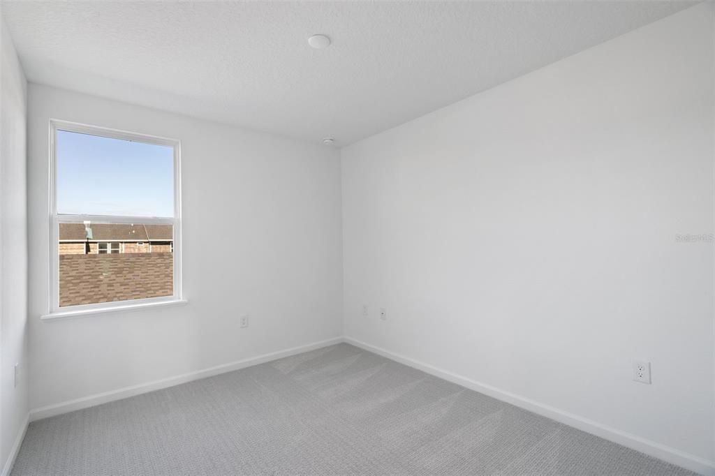 出租: $2,450 (3 贝兹, 2 浴室, 1894 平方英尺)