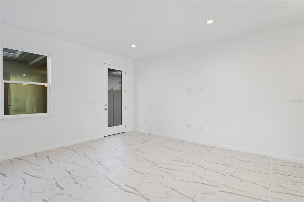 出租: $2,450 (3 贝兹, 2 浴室, 1894 平方英尺)