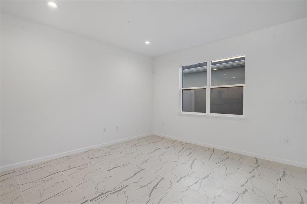 出租: $2,450 (3 贝兹, 2 浴室, 1894 平方英尺)