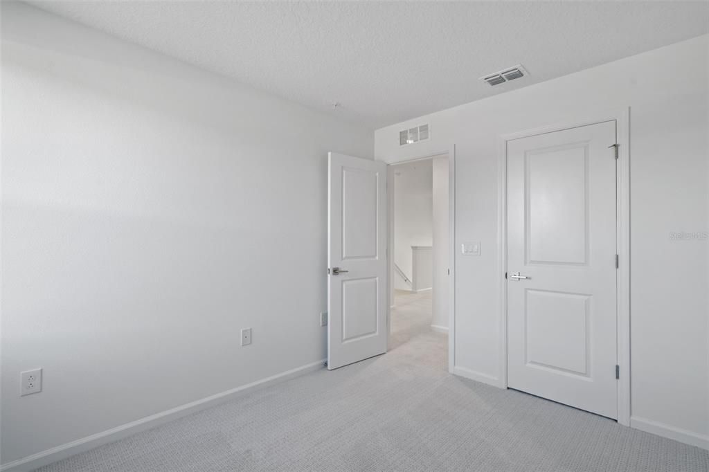 出租: $2,450 (3 贝兹, 2 浴室, 1894 平方英尺)