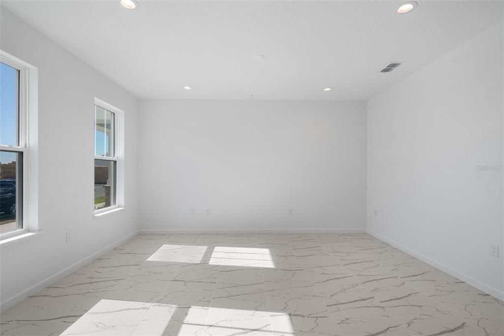 出租: $2,450 (3 贝兹, 2 浴室, 1894 平方英尺)