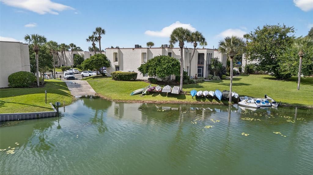 На продажу: $209,990 (2 спален, 2 ванн, 1252 Квадратных фут)