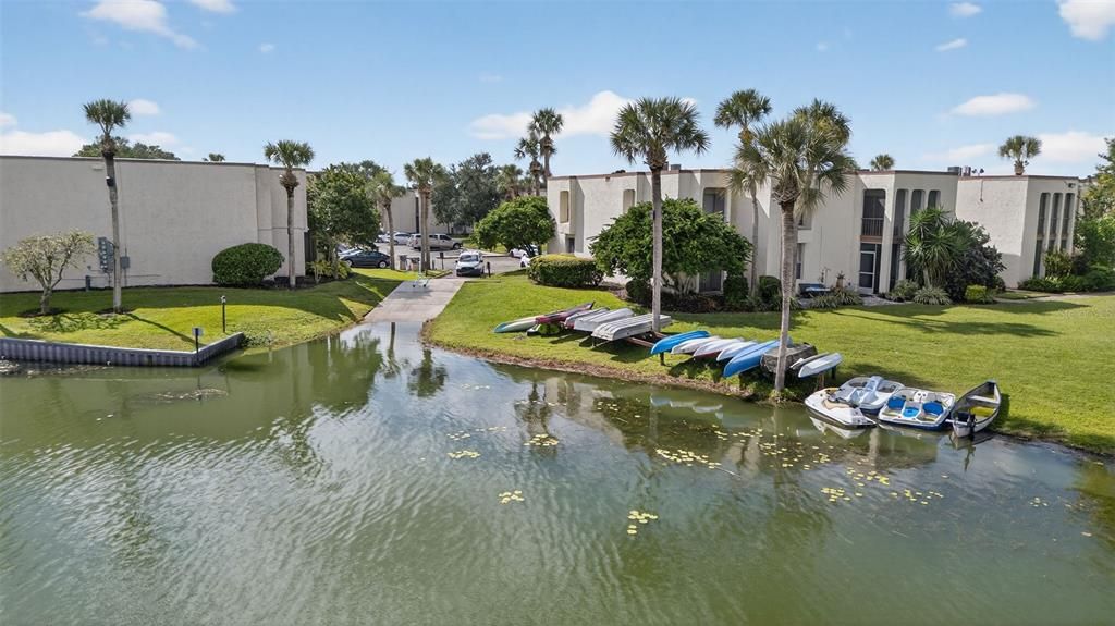 На продажу: $209,990 (2 спален, 2 ванн, 1252 Квадратных фут)