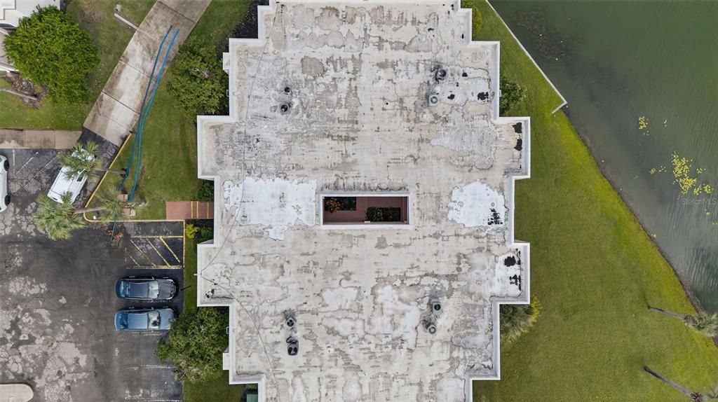 На продажу: $209,990 (2 спален, 2 ванн, 1252 Квадратных фут)