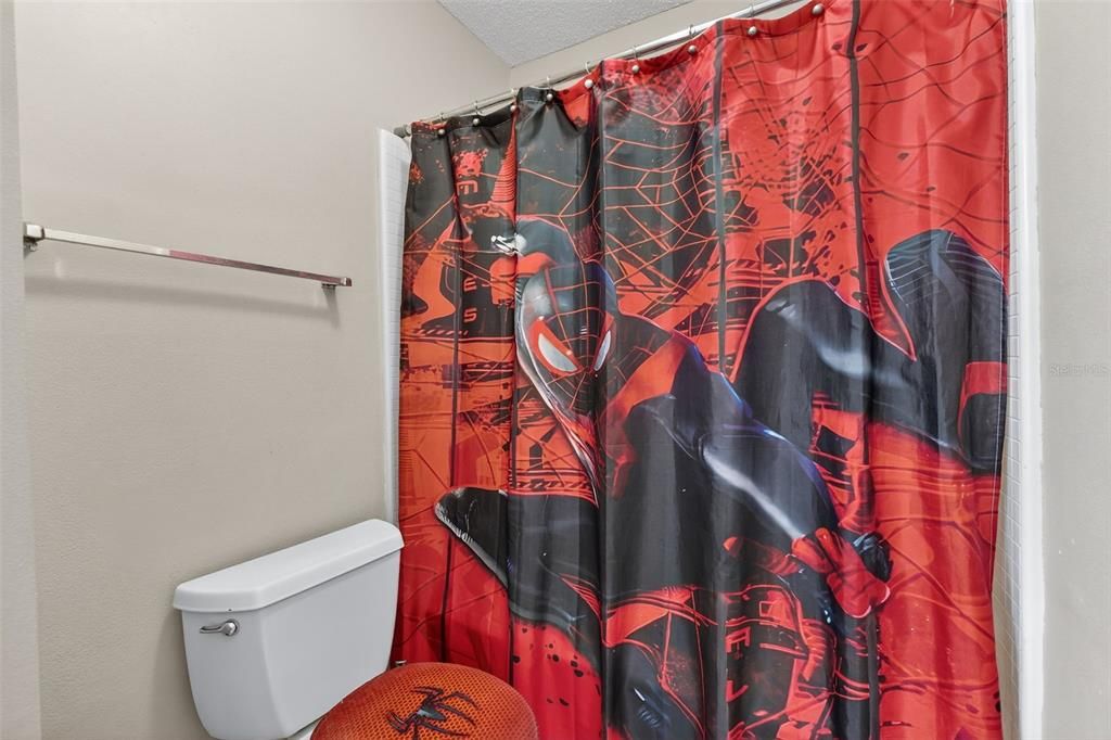 На продажу: $209,990 (2 спален, 2 ванн, 1252 Квадратных фут)