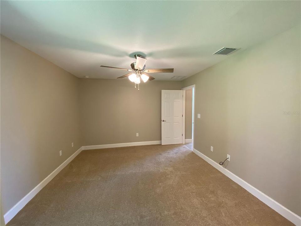 For Rent: $1,595 (3 beds, 2 baths, 1332 Square Feet)