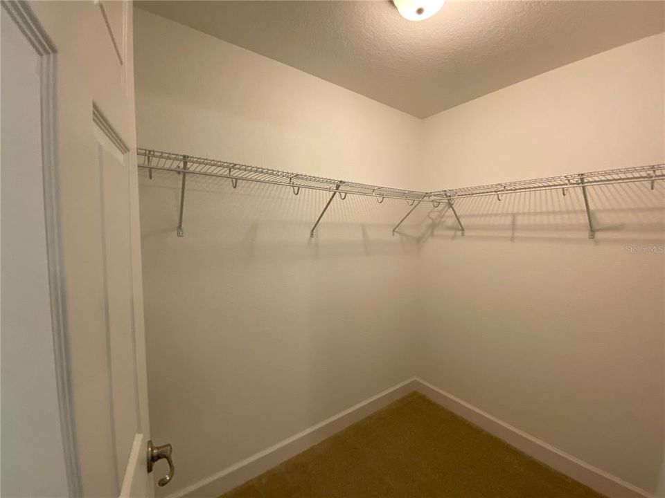 For Rent: $1,595 (3 beds, 2 baths, 1332 Square Feet)