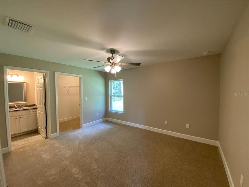 For Rent: $1,595 (3 beds, 2 baths, 1332 Square Feet)