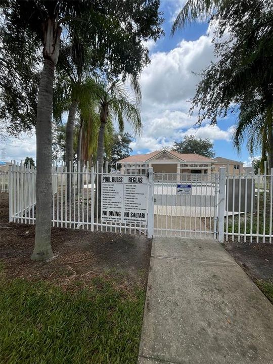 For Rent: $1,750 (2 beds, 2 baths, 1013 Square Feet)