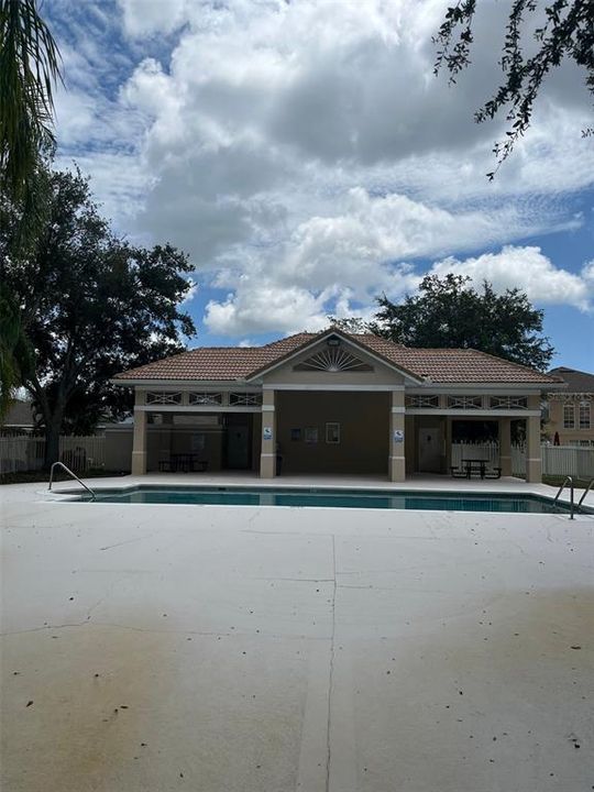 For Rent: $1,750 (2 beds, 2 baths, 1013 Square Feet)