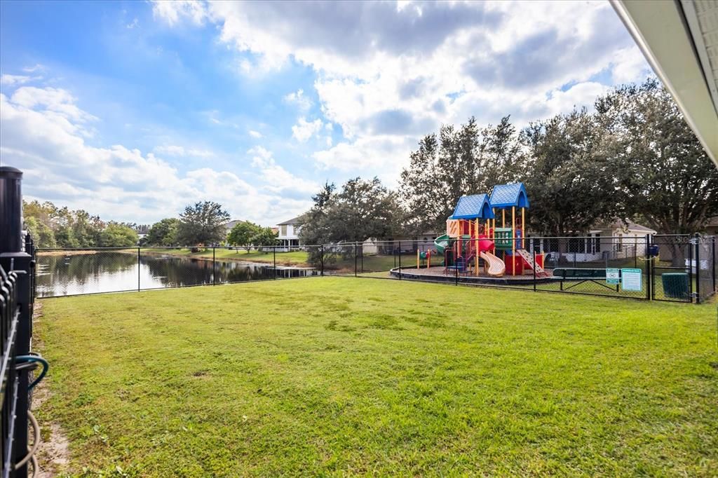 待售: $300,000 (3 贝兹, 2 浴室, 1208 平方英尺)