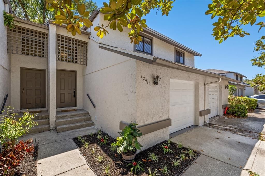 For Sale: $205,000 (2 beds, 1 baths, 1096 Square Feet)