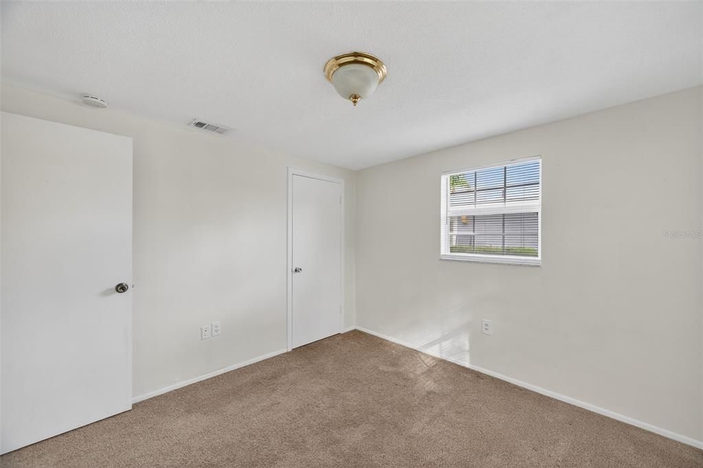 For Sale: $224,800 (2 beds, 2 baths, 932 Square Feet)