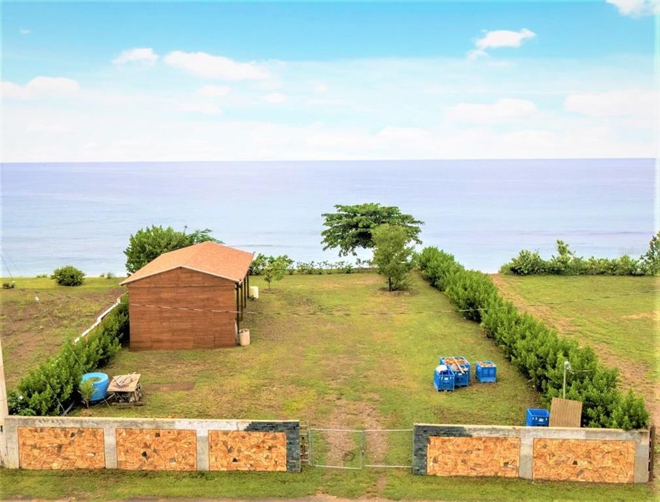 На продажу: $799,000 (0.30 acres)