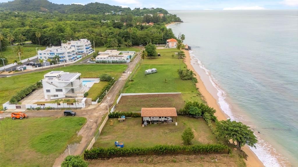На продажу: $799,000 (0.30 acres)