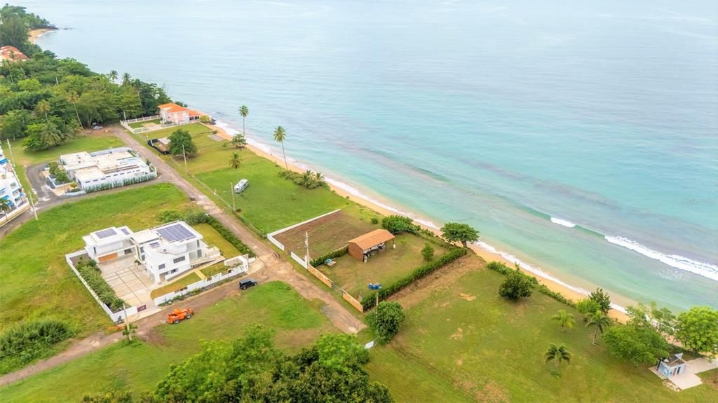 На продажу: $799,000 (0.30 acres)