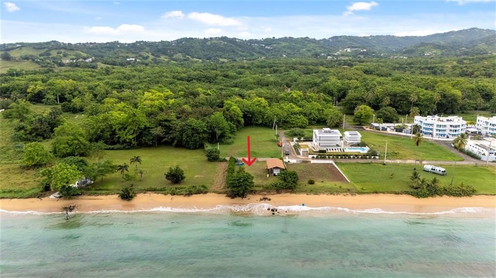 На продажу: $799,000 (0.30 acres)