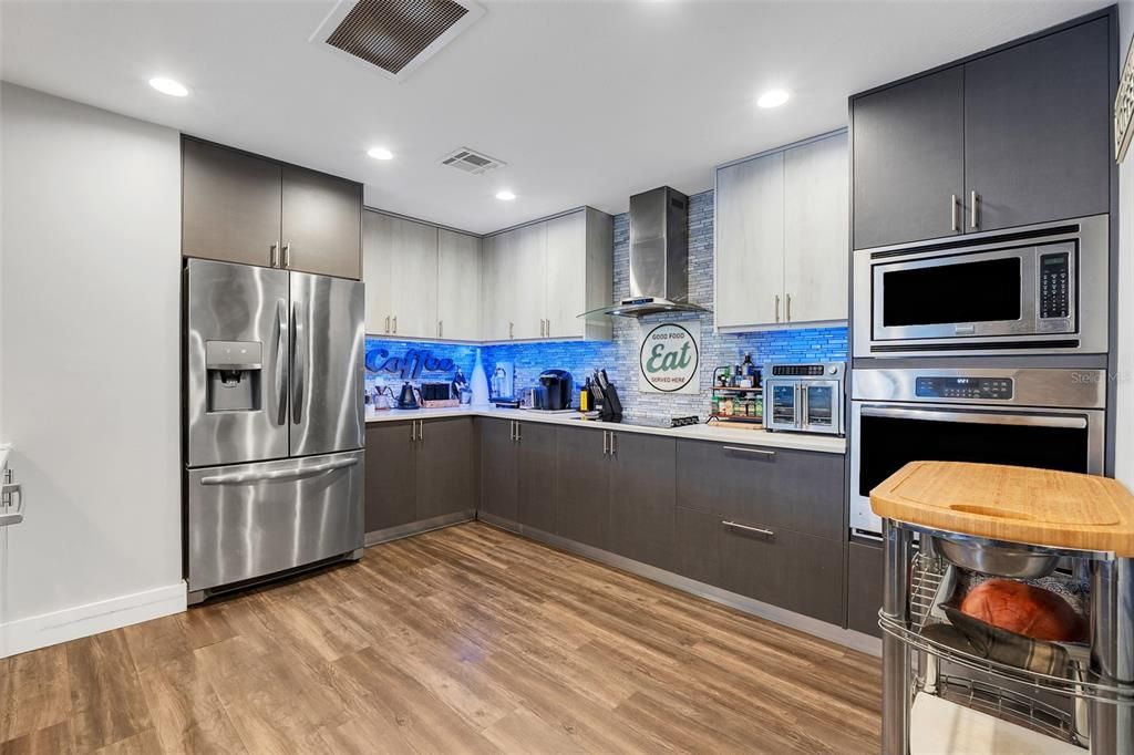 En Venta: $710,000 (4 camas, 3 baños, 2294 Pies cuadrados)