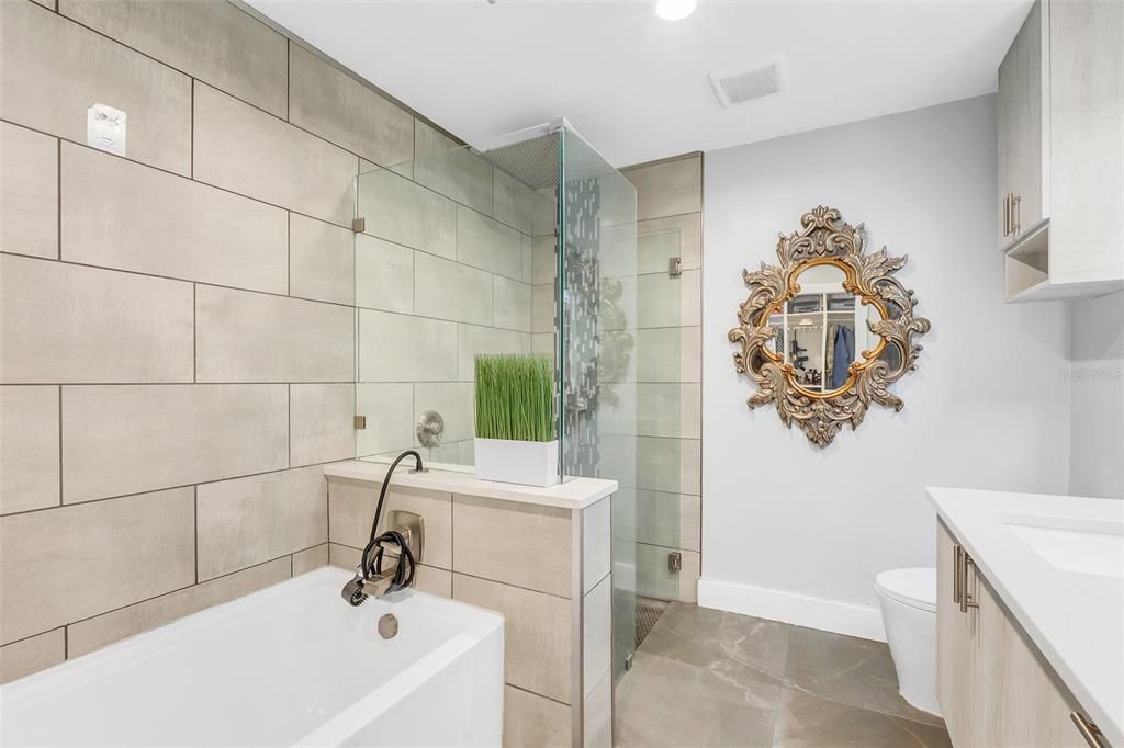 En Venta: $710,000 (4 camas, 3 baños, 2294 Pies cuadrados)