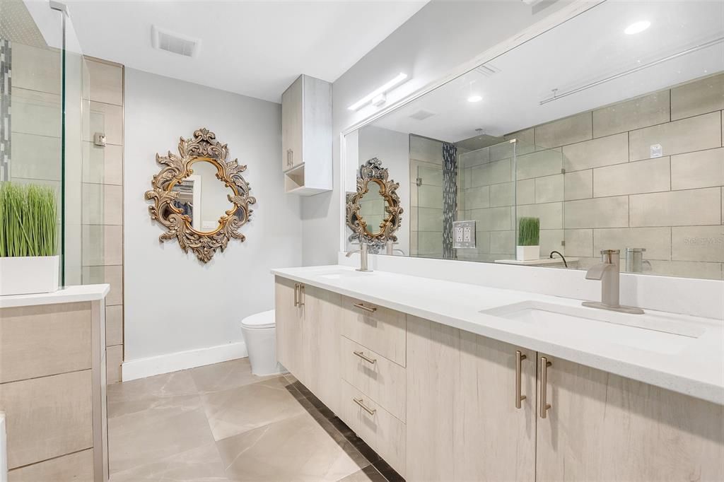 En Venta: $710,000 (4 camas, 3 baños, 2294 Pies cuadrados)