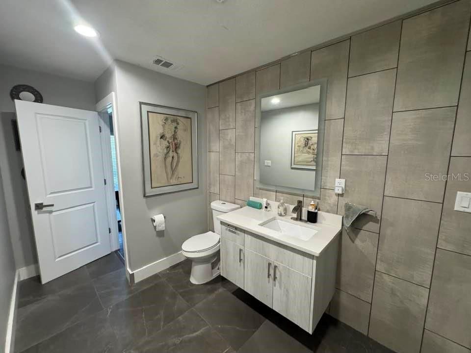 En Venta: $710,000 (4 camas, 3 baños, 2294 Pies cuadrados)