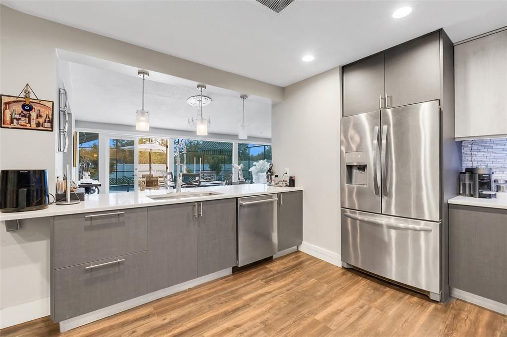 En Venta: $710,000 (4 camas, 3 baños, 2294 Pies cuadrados)