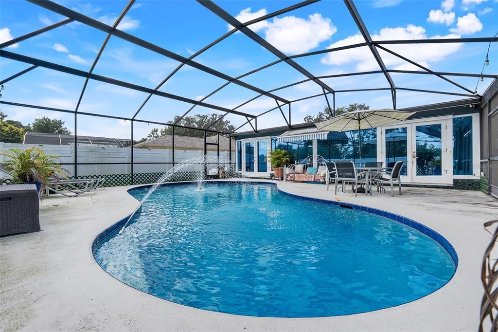 En Venta: $710,000 (4 camas, 3 baños, 2294 Pies cuadrados)