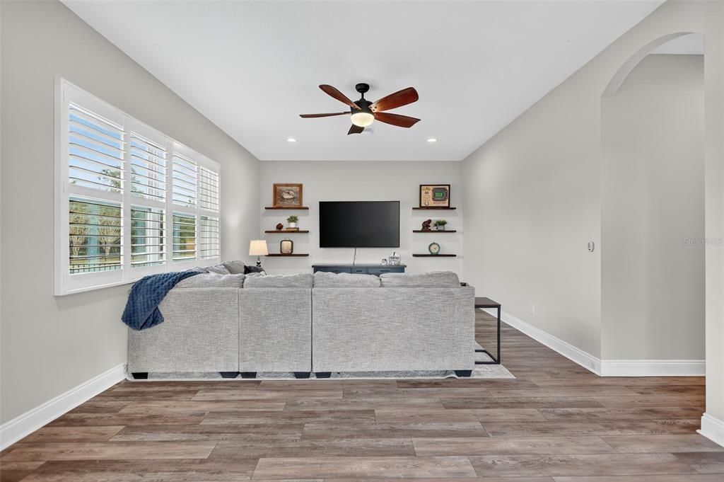 待售: $810,000 (4 贝兹, 3 浴室, 3275 平方英尺)