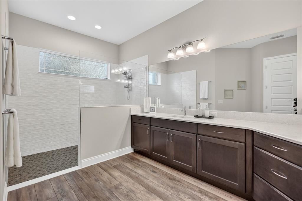 待售: $810,000 (4 贝兹, 3 浴室, 3275 平方英尺)