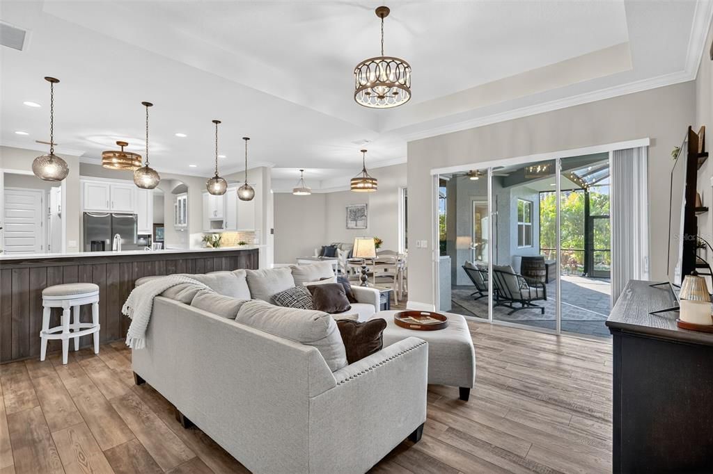 待售: $810,000 (4 贝兹, 3 浴室, 3275 平方英尺)