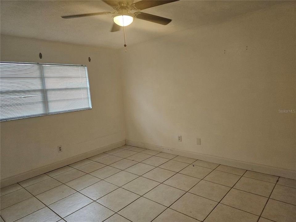 Active With Contract: $429,900 (3 beds, 2 baths, 1760 Square Feet)