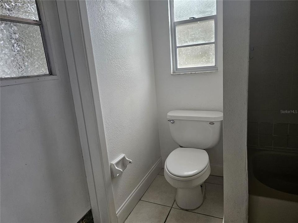 Active With Contract: $429,900 (3 beds, 2 baths, 1760 Square Feet)