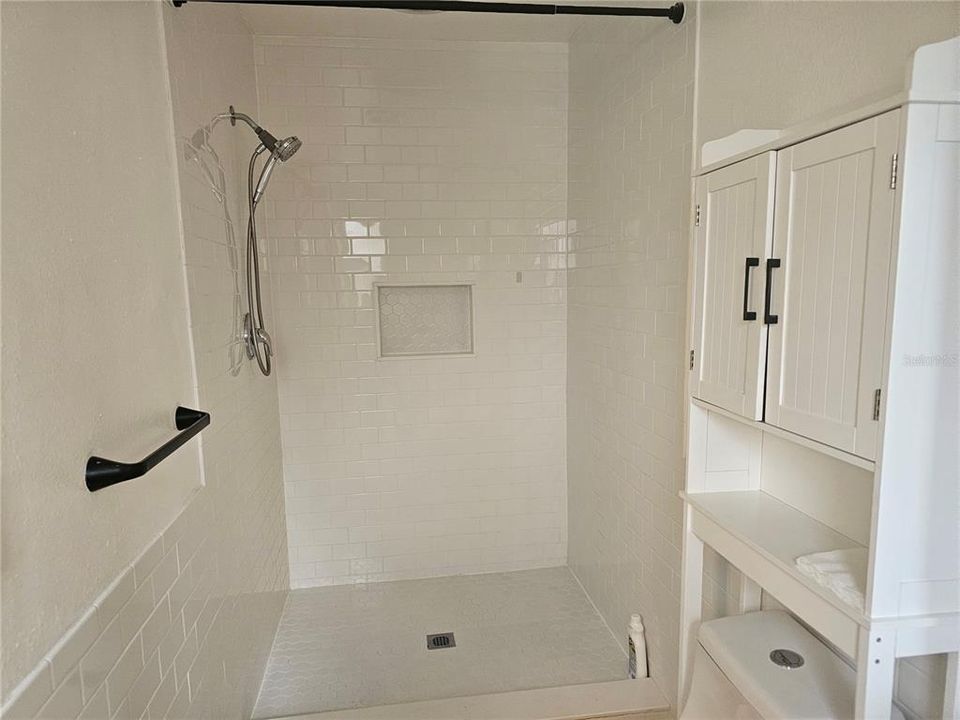 Active With Contract: $429,900 (3 beds, 2 baths, 1760 Square Feet)