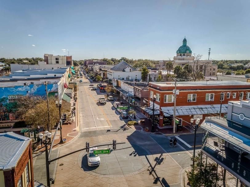 Active With Contract: $569,990 (5 beds, 3 baths, 3180 Square Feet)